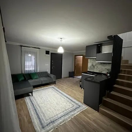 Mariposa Luxury House *